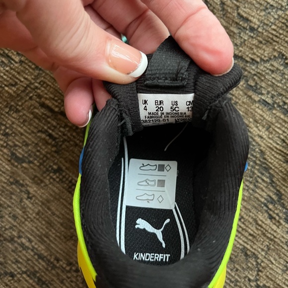 New Toddler Puma Tennis Shoes 5C - Picture 3 of 5
